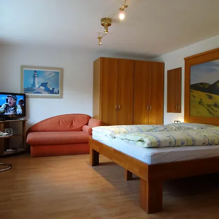 Ξενοδοχείο με διαμερίσματα Artist & Garni Ζερμάτ