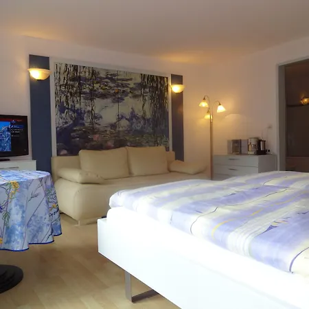 Artist & Garni Aparthotel