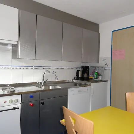 Ξενοδοχείο με διαμερίσματα Artist & Garni Ζερμάτ