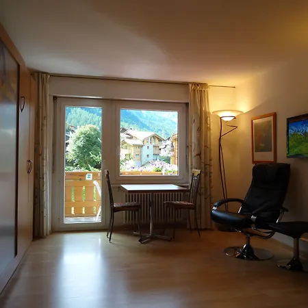 Ξενοδοχείο με διαμερίσματα Artist & Garni Ζερμάτ