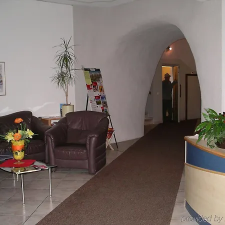 Artist & Garni Ξενοδοχείο με διαμερίσματα 3*