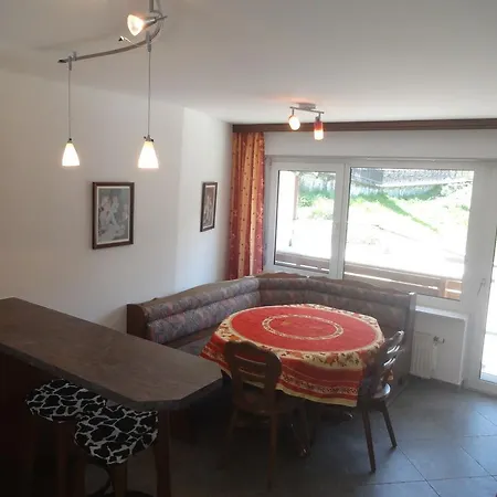 公寓式酒店 伽尼艺术公寓和酒店 3*
