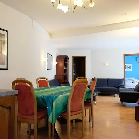 Artist & Garni Apart Otel 3*